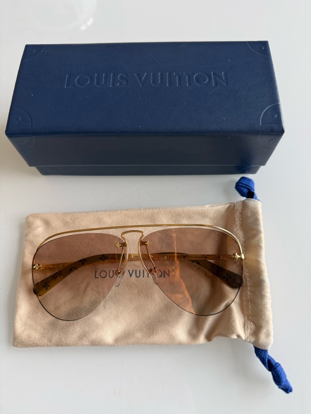 Louis Vuitton Gold Frame Brown Gradient Aviator Sunglasses